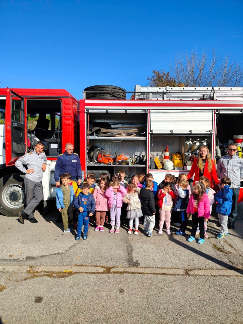 🔥🚒 Учебна евакуация при пожар в детската градина! 🧑‍🚒